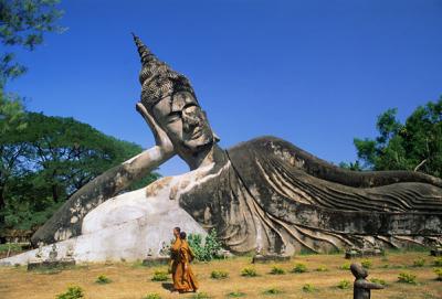 Săn vé máy bay đi Lào giá rẻ cùng Vietnam Airlines